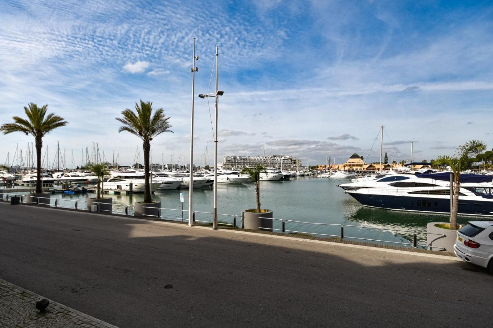 Vila Atlantida - Vilamoura-Quarteira Holiday Home - Beach At 250 Mts Luaran gambar